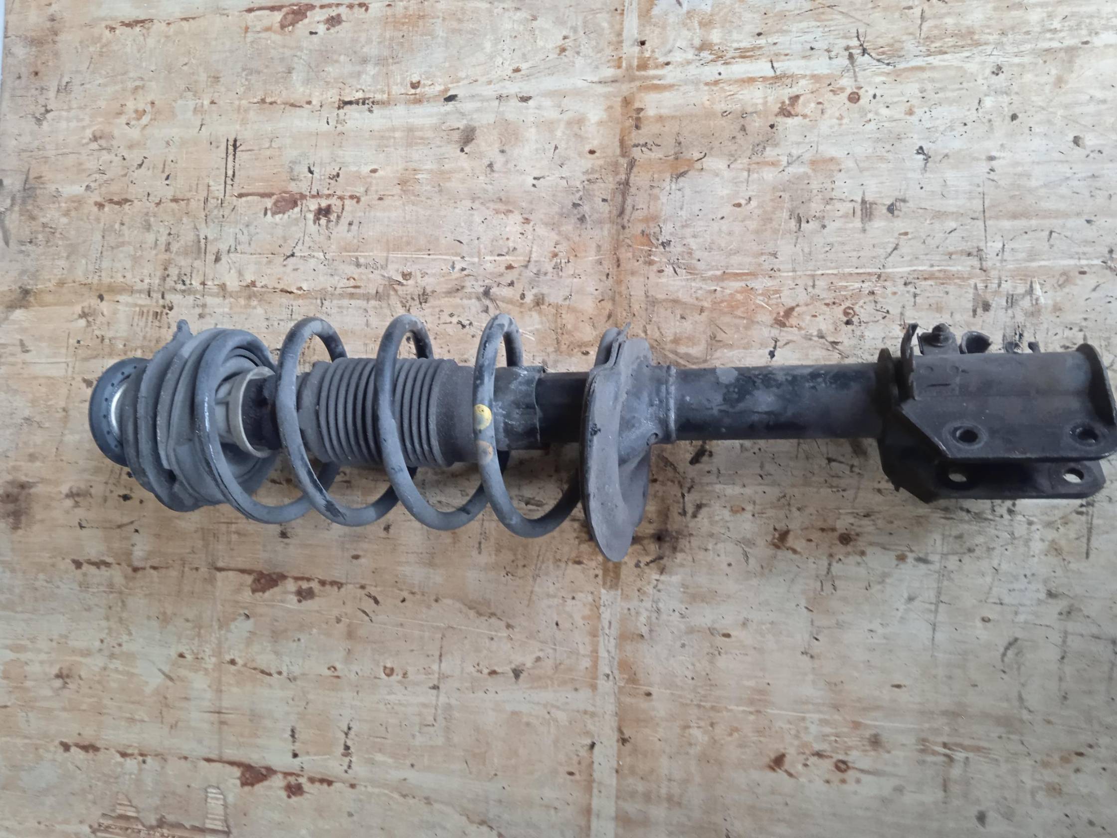 Ammortizzatore ant. dx.